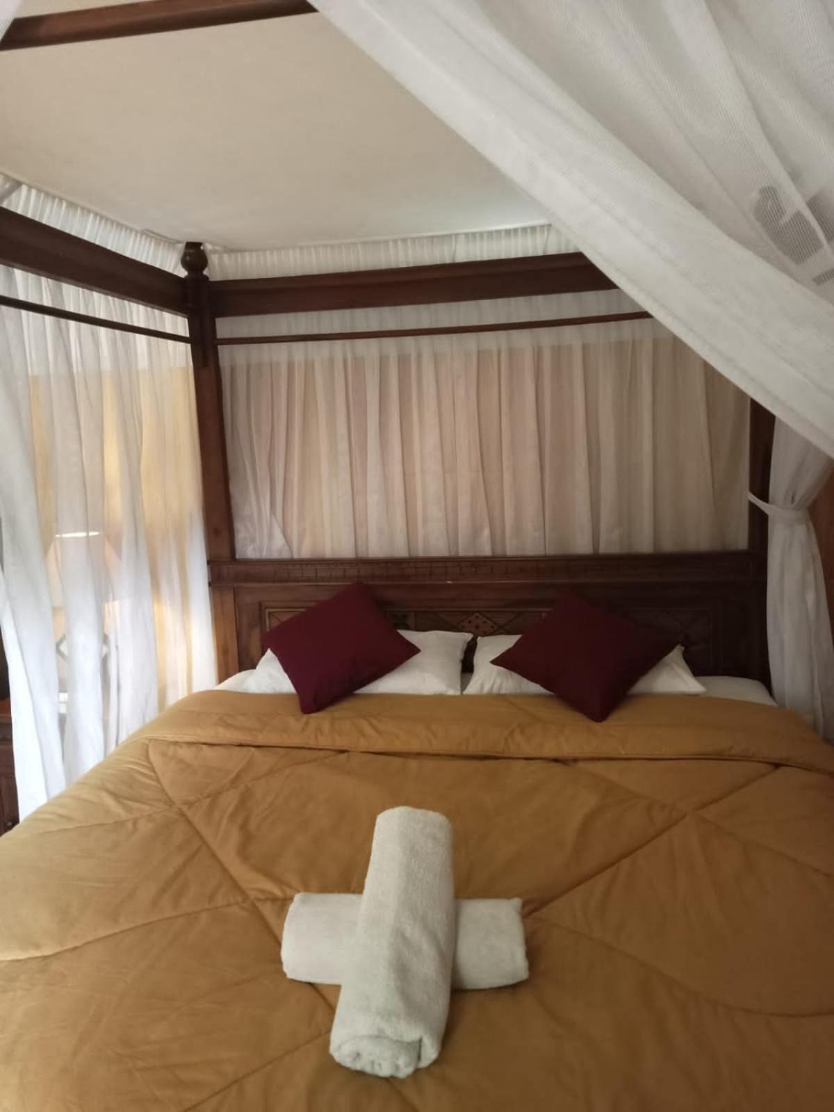 Nitya Home Stay Lembongan Exterior foto